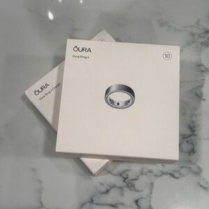 Oura Ring Gen 4 (Brushed Silver, Size 10) - Brand New, Unactivated